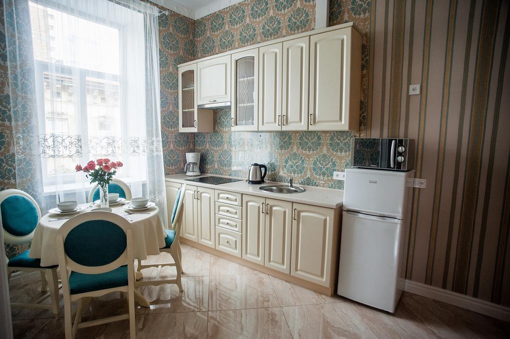 Cozy Apartment 39/34 Lviv Buitenkant foto