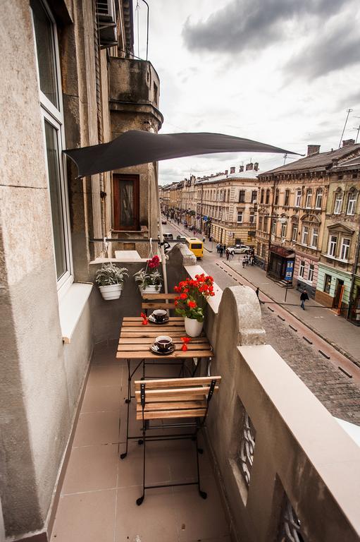 Cozy Apartment 39/34 Lviv Buitenkant foto