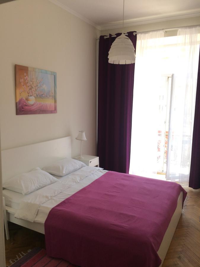 Cozy Apartment 39/34 Lviv Buitenkant foto