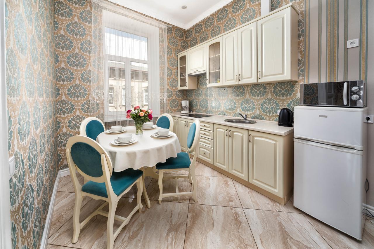 Cozy Apartment 39/34 Lviv Buitenkant foto
